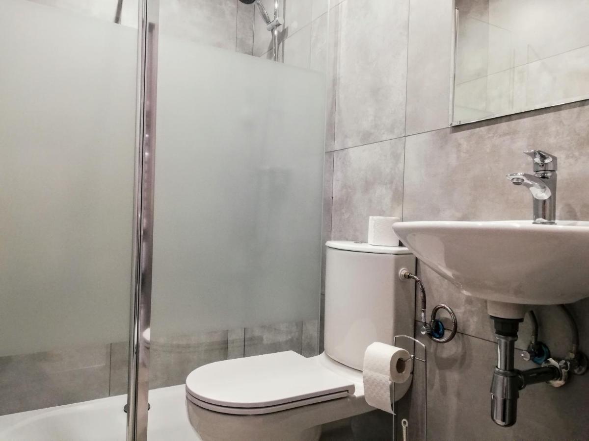 Apartamenty I Pokoje Centrum Pilsudskiego Bialystok Luaran gambar