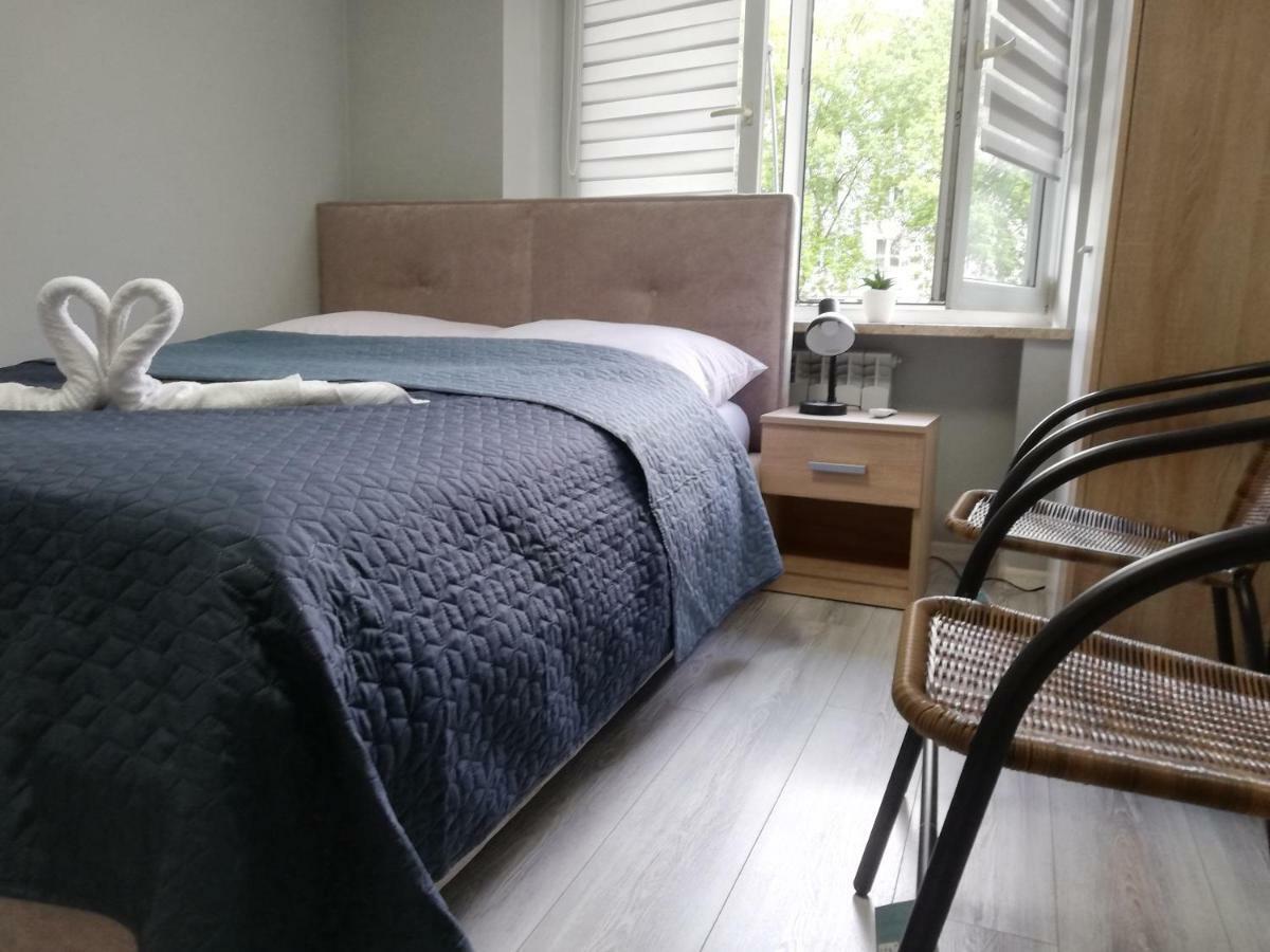 Apartamenty I Pokoje Centrum Pilsudskiego Bialystok Luaran gambar